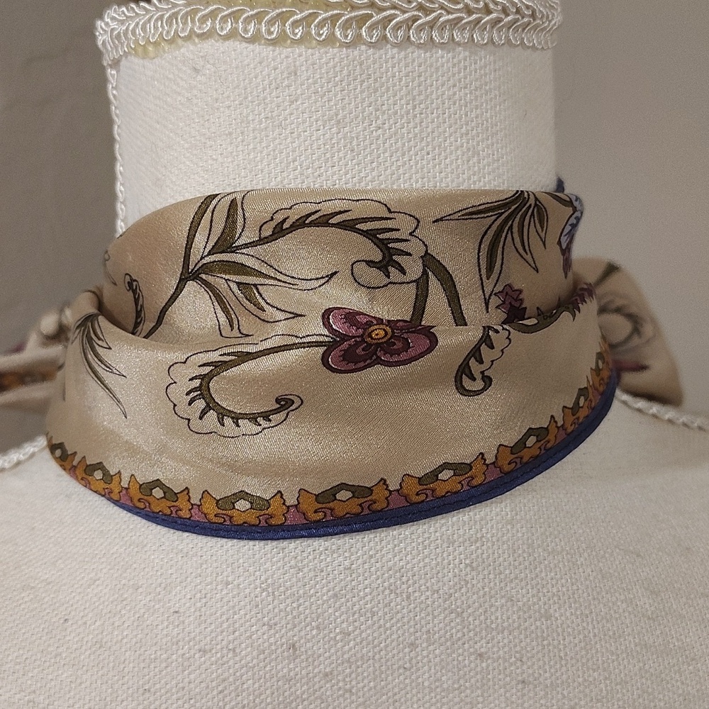 Head Or Neck Printed Scarf Vintage Beige Floral Print Purple Blue Gold - Picture 5 of 5
